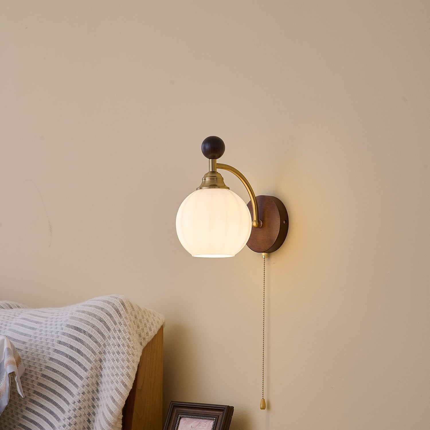 Claredo Wall Light