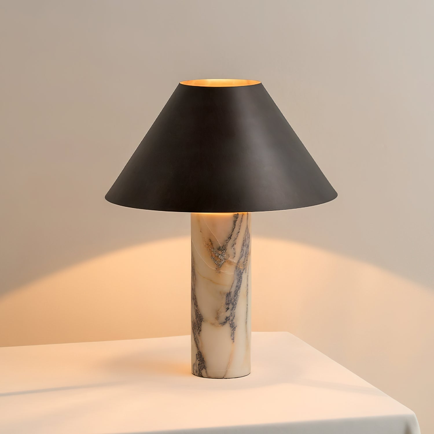 Jormicove Table Lamp