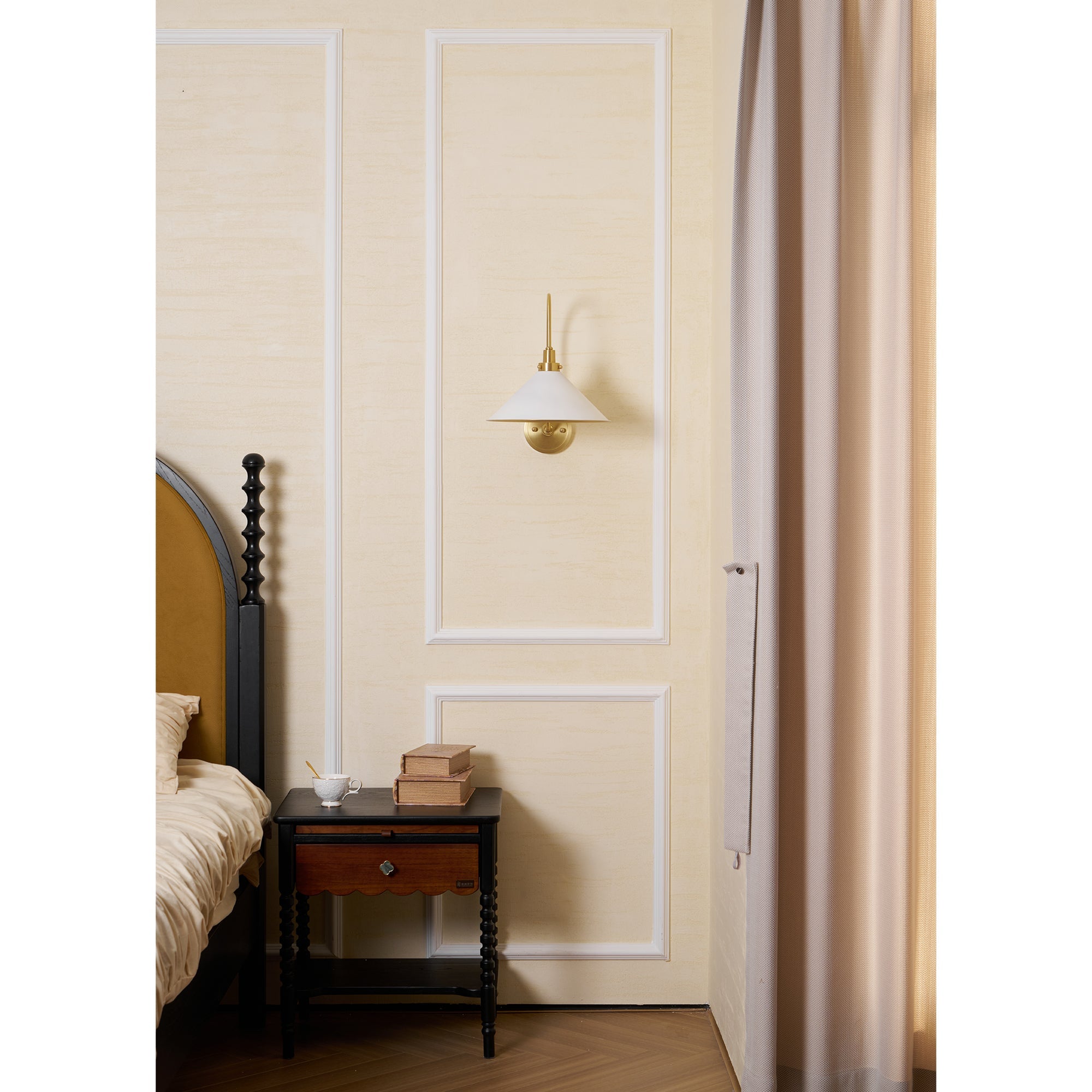 Mimont Wall Light