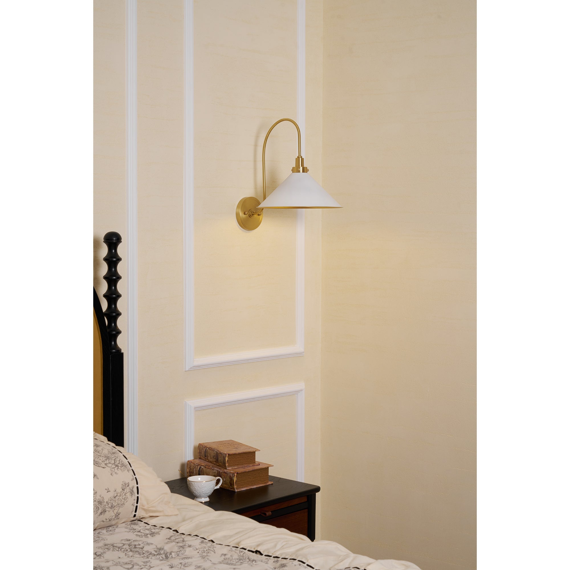 Mimont Wall Light