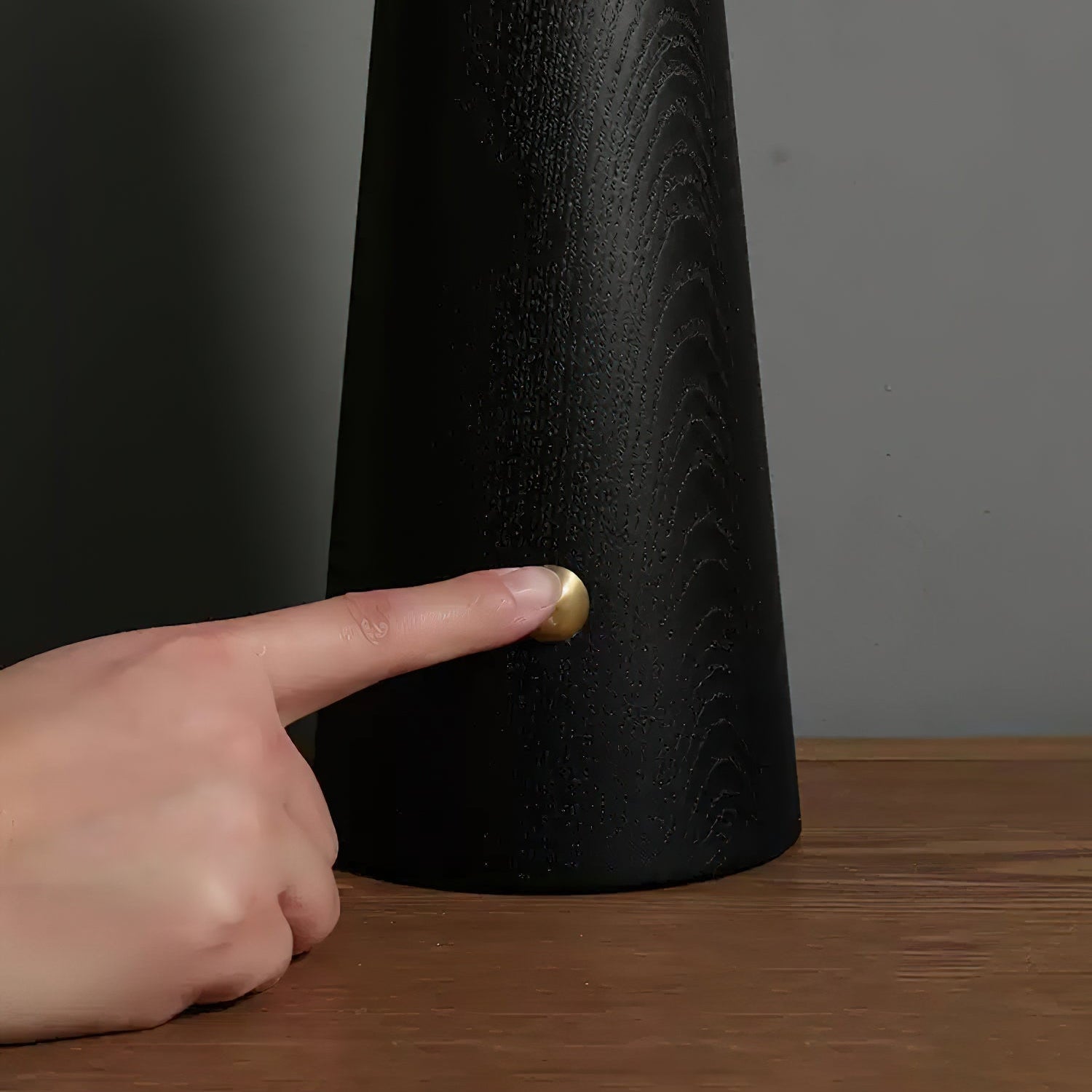 Mooshy Wooden Table Lamp