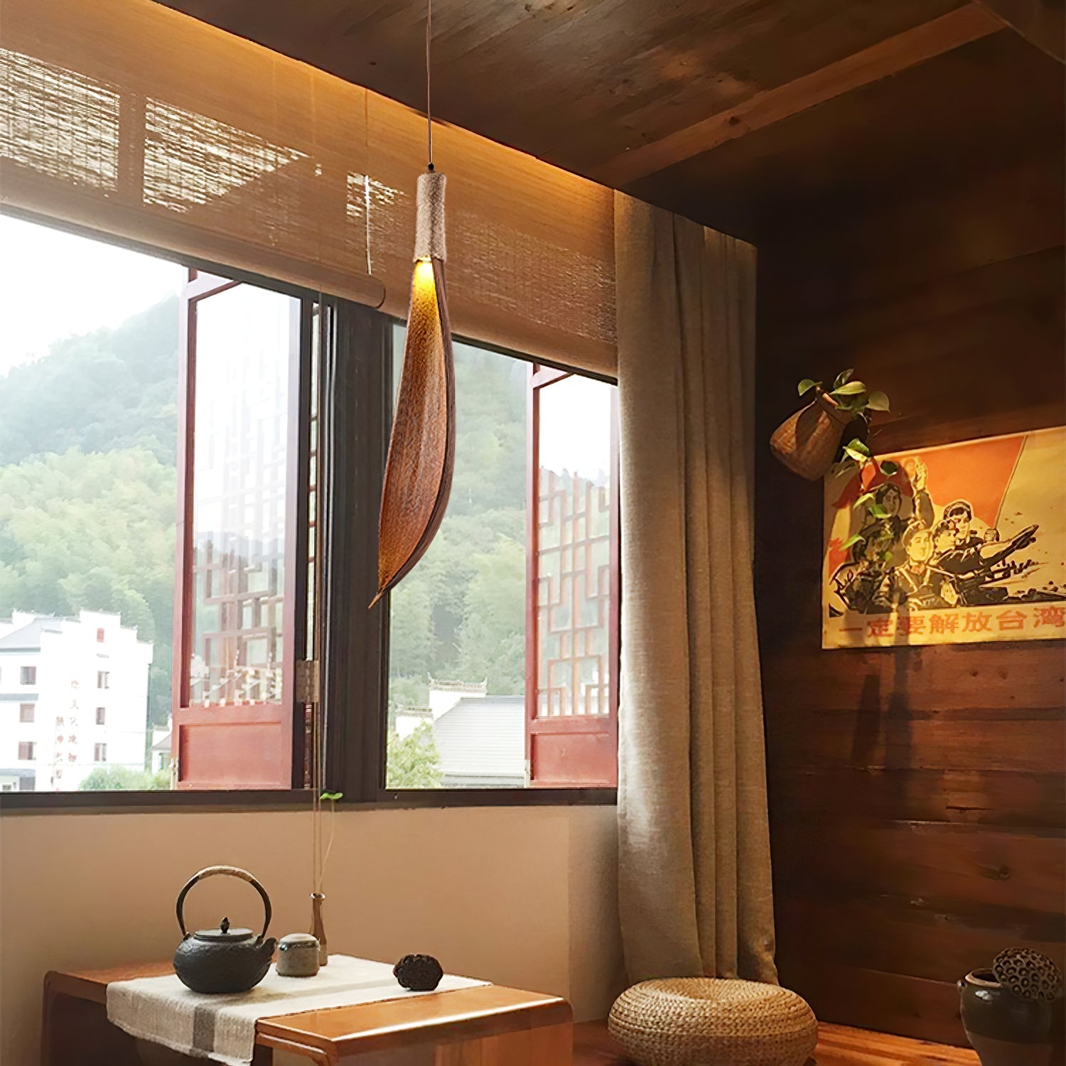 Cocos Leaf Pendant Light