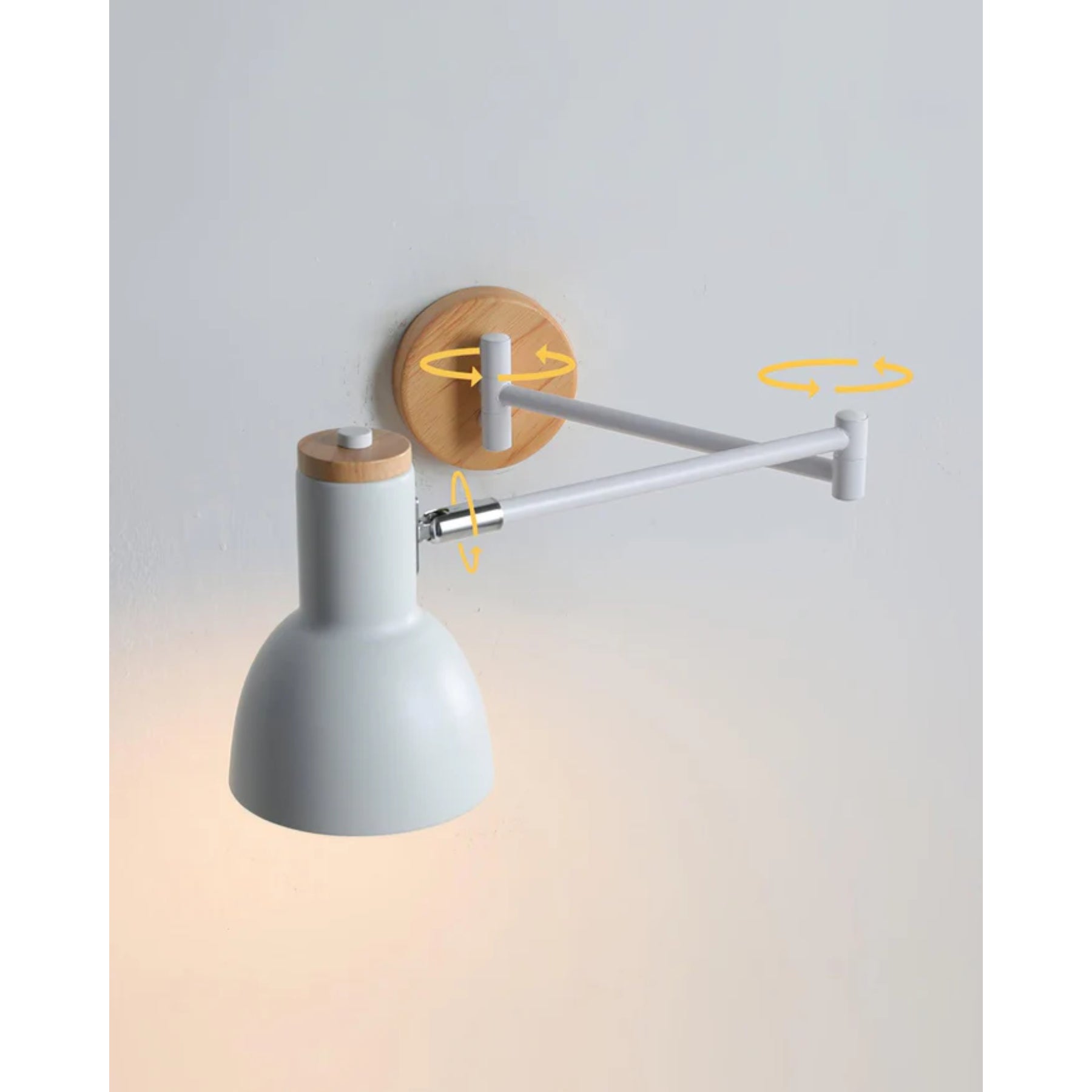 Fenovian Wall Light