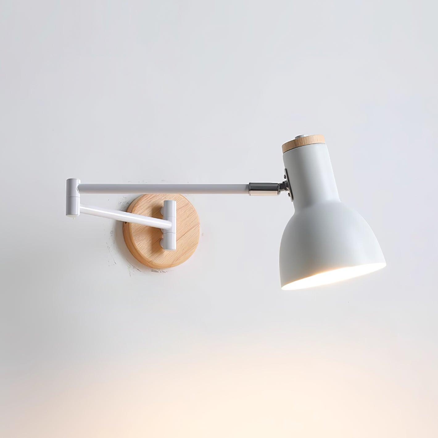 Fenovian Wall Light