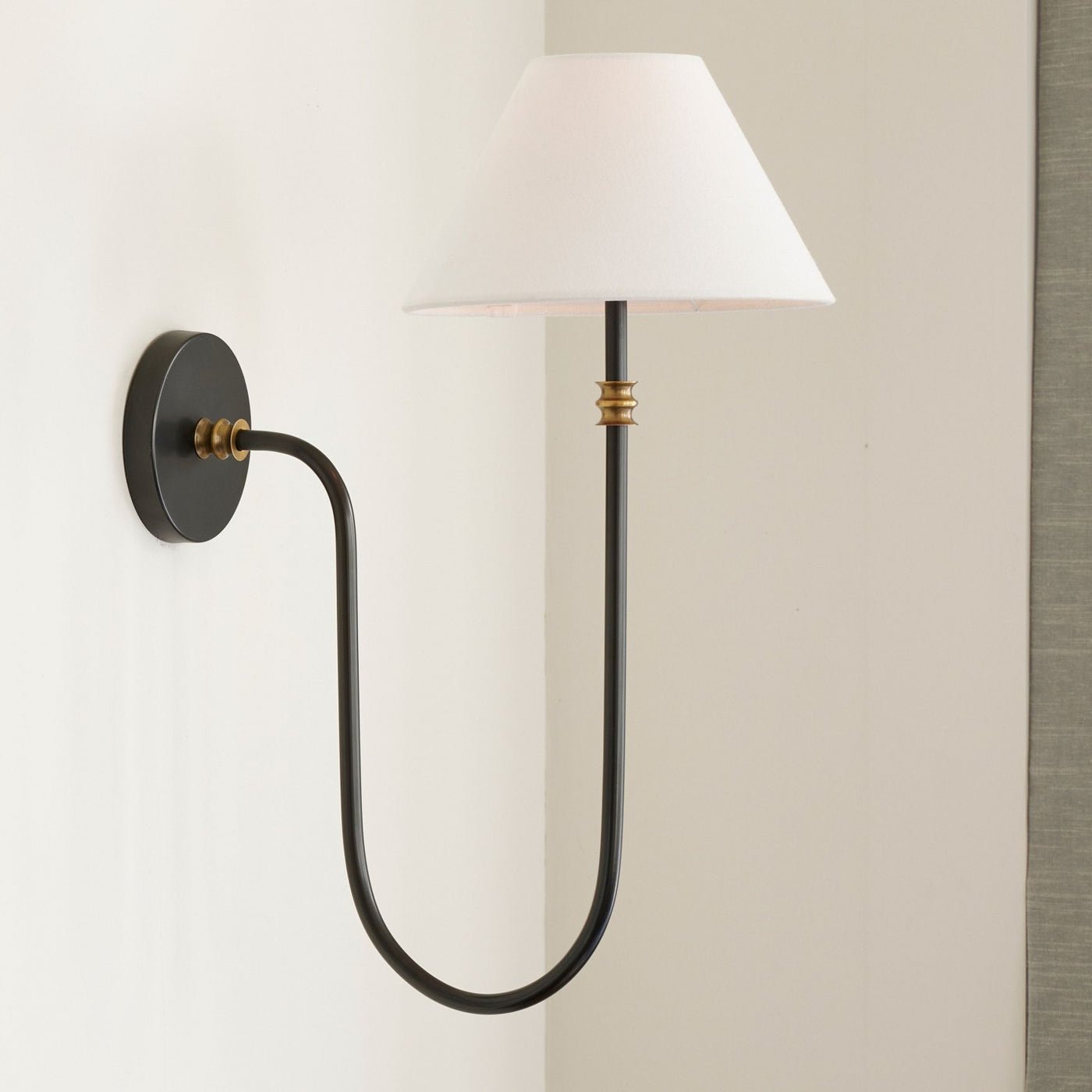Dellon Wall Light