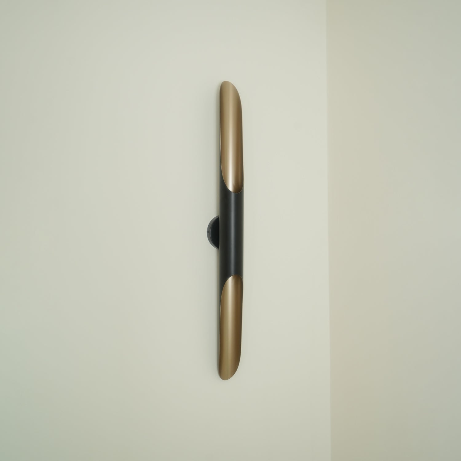 Rosani Wall Light