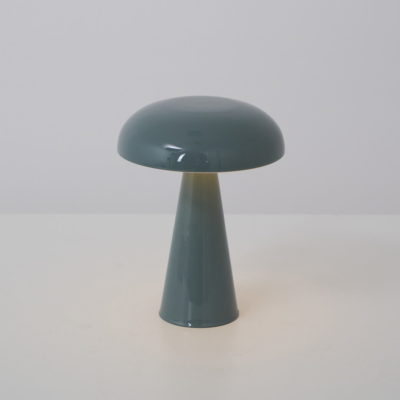 Valiro Mushroom Table Lamp