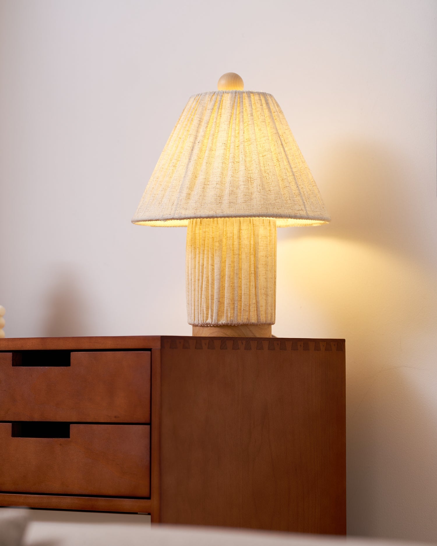 Avendeno Retro Table Lamp
