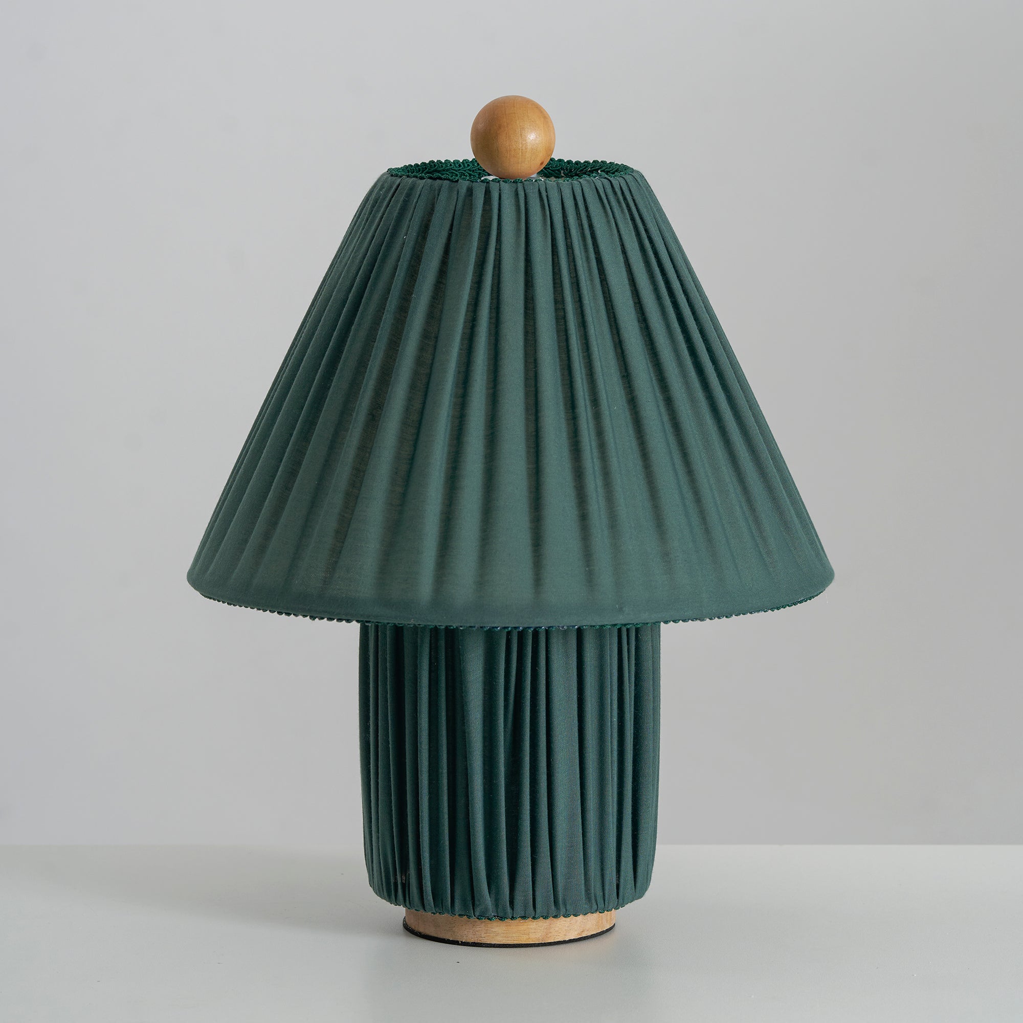 Avendeno Retro Table Lamp