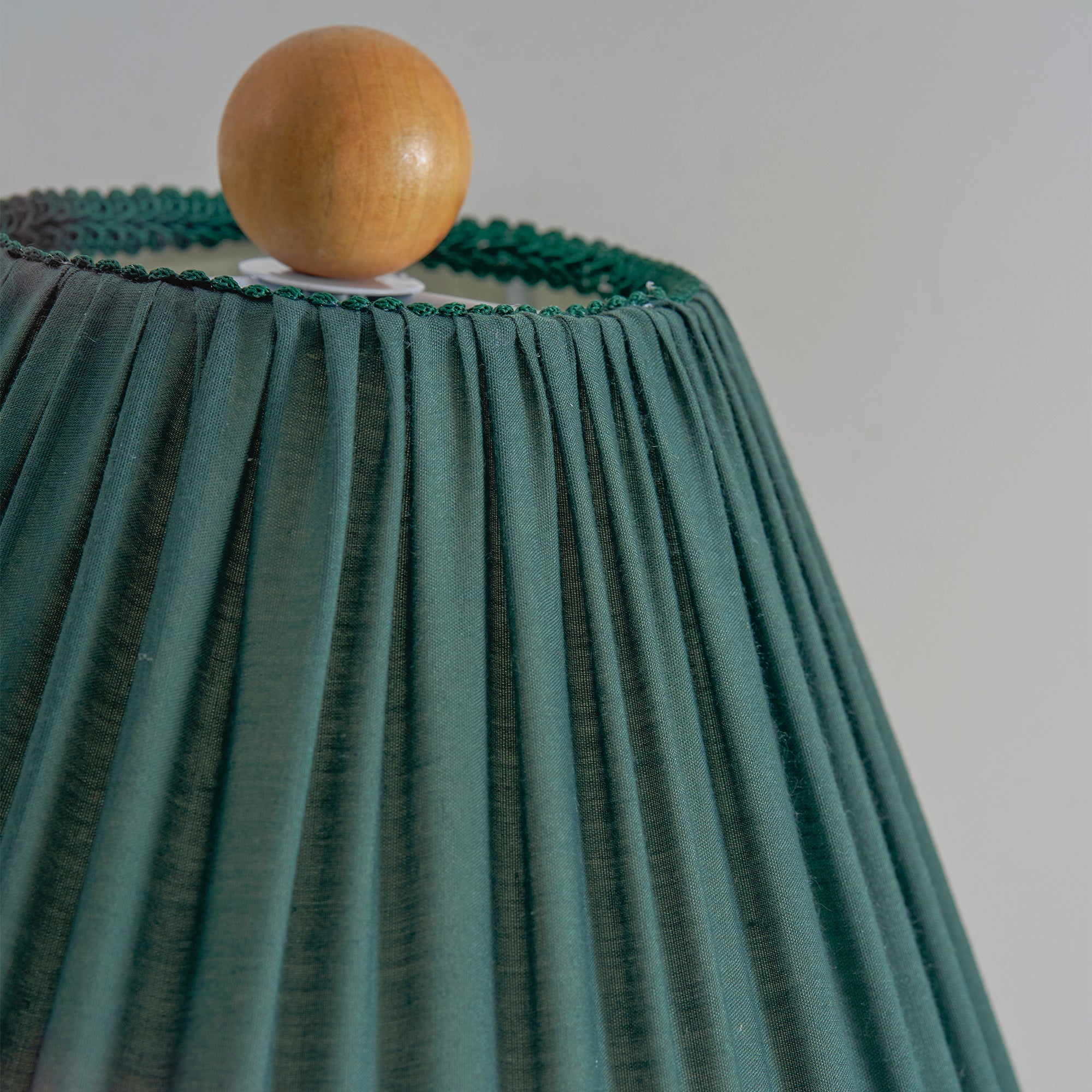 Avendeno Retro Table Lamp