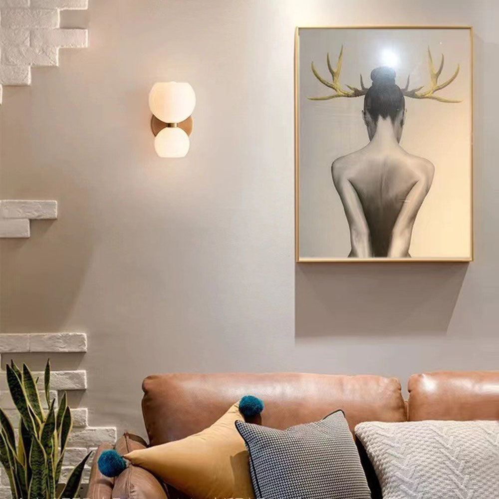 Vesari Wall Light