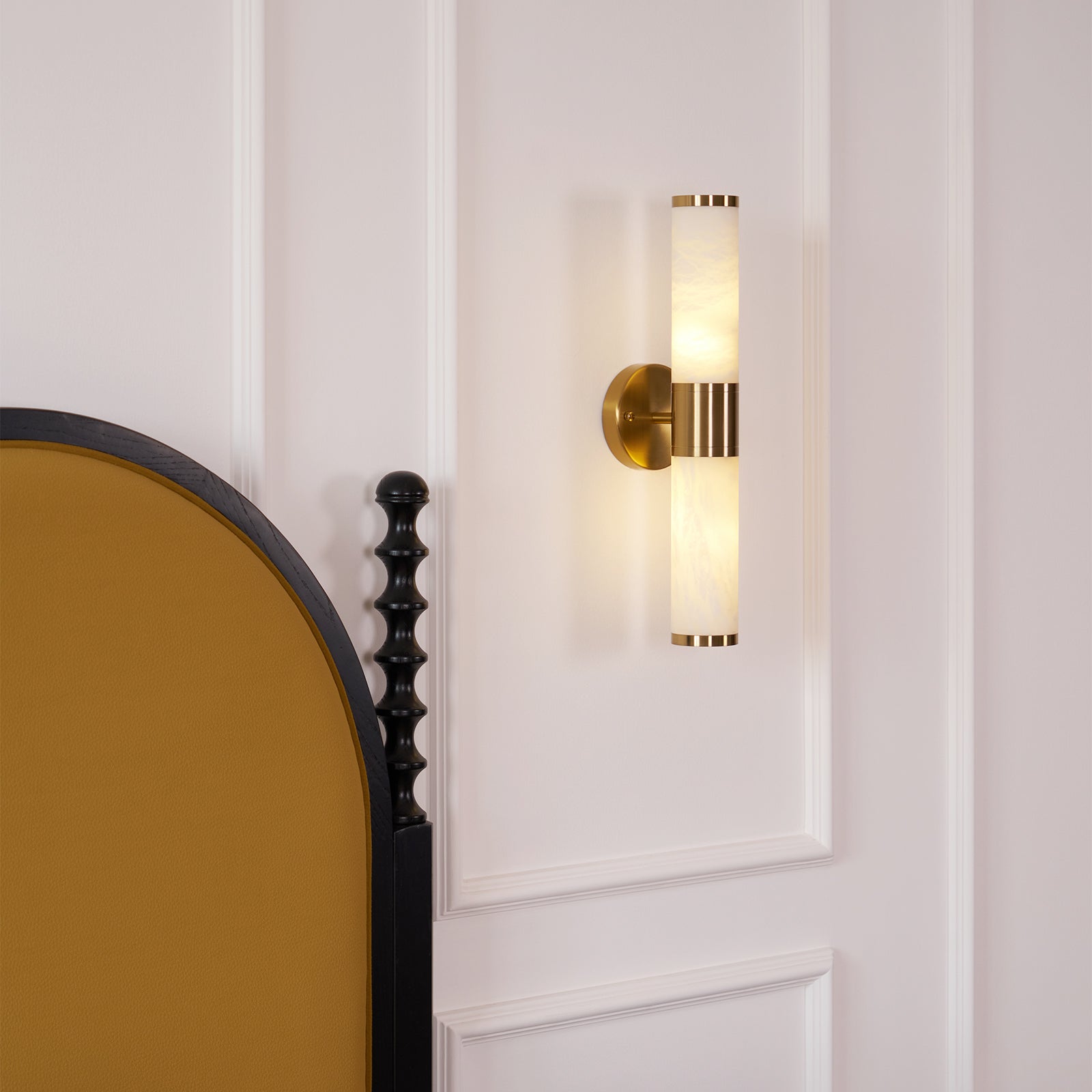 Tanzelo Alabaster Wall Light