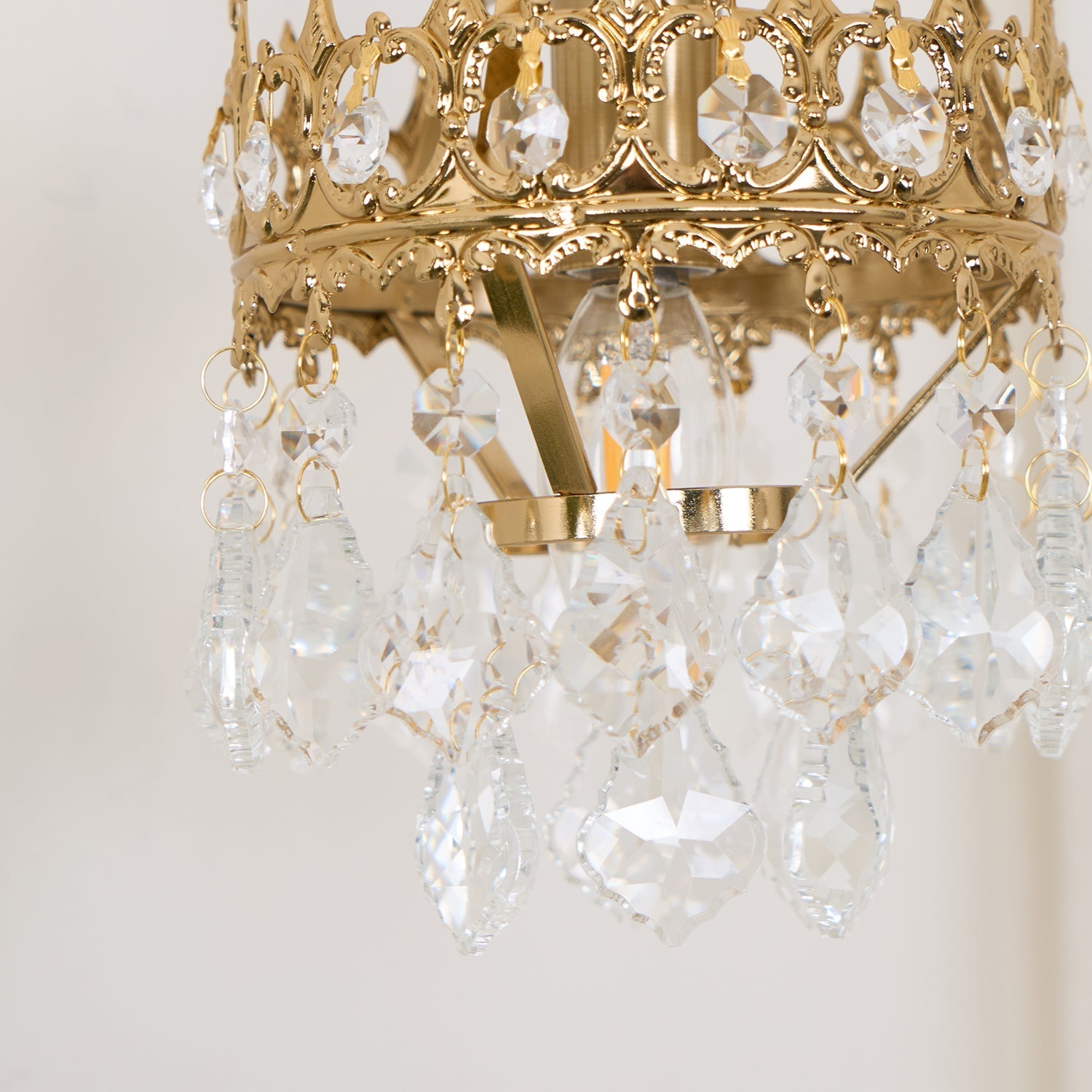 Covessa Wall Light