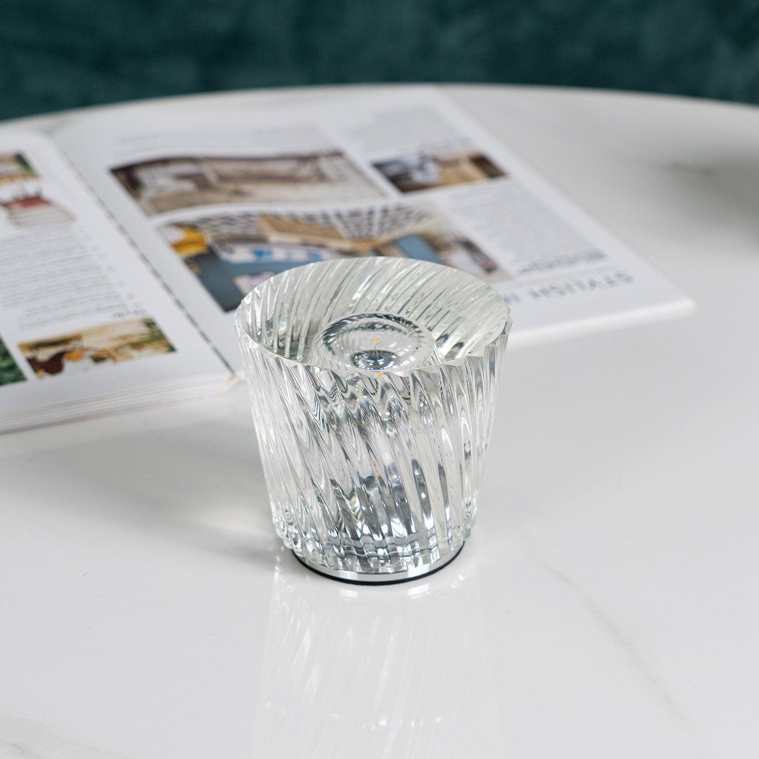 Quinvele Table Lamp