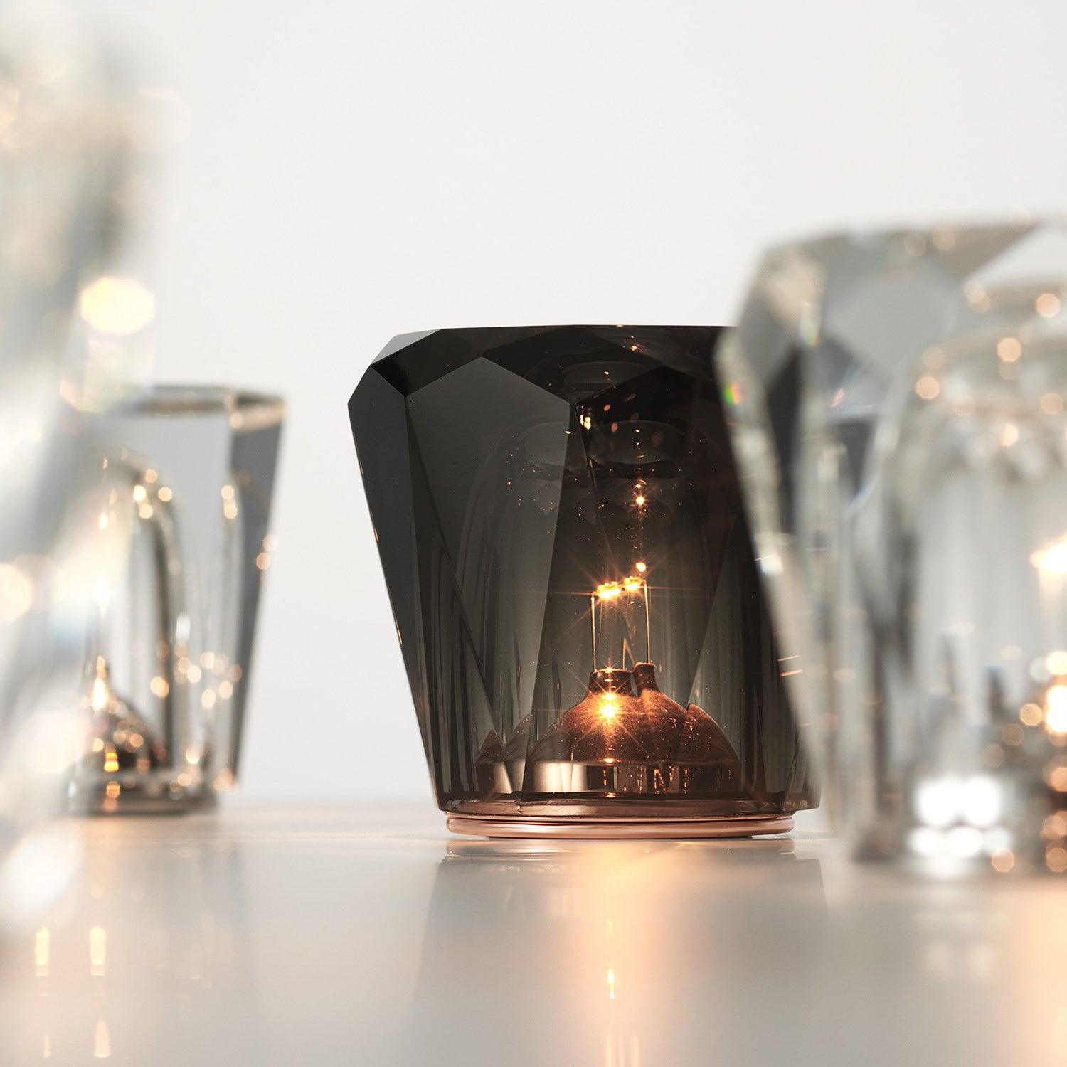 Quinvele Table Lamp