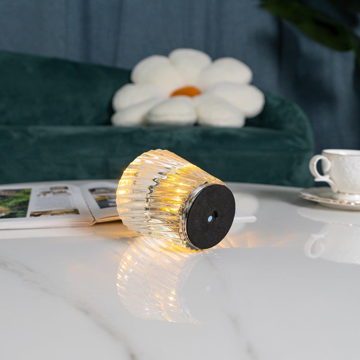 Quinvele Table Lamp