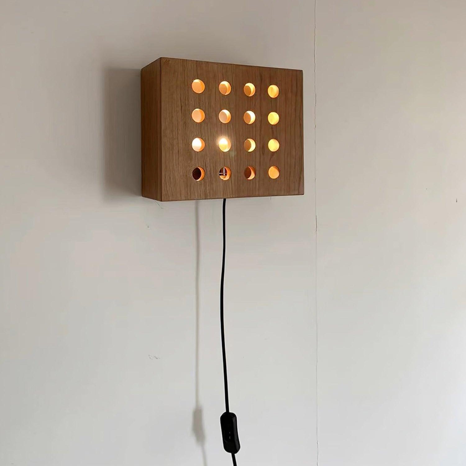 Selmo Wooden Wall Light