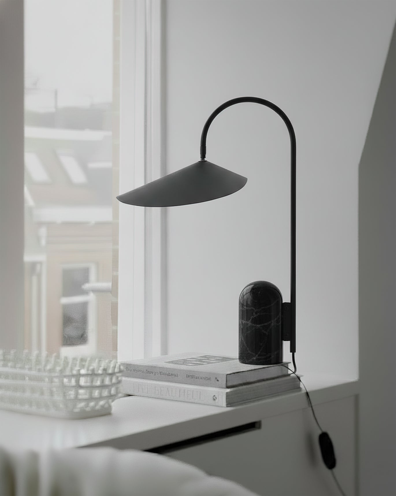Reyaris Modern Table Lamp
