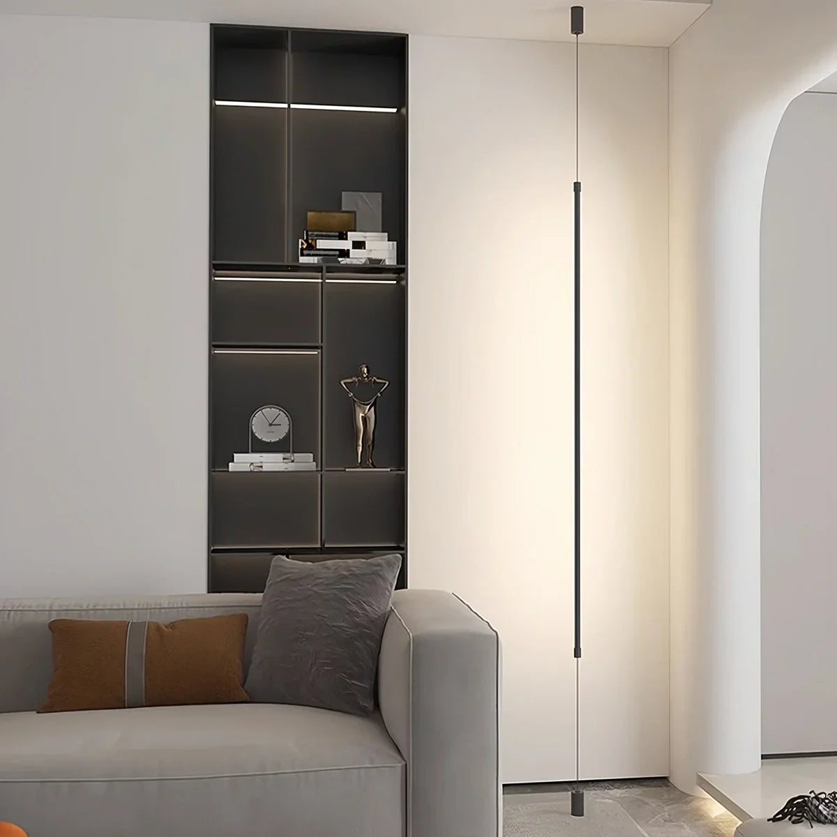 Belzon Floor to Ceiling Light