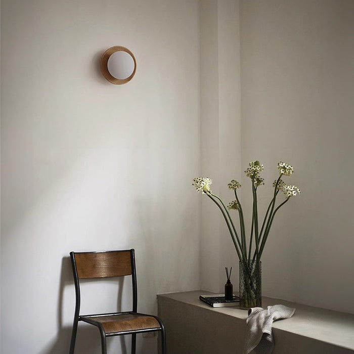 Ozon Wooden Wall Light