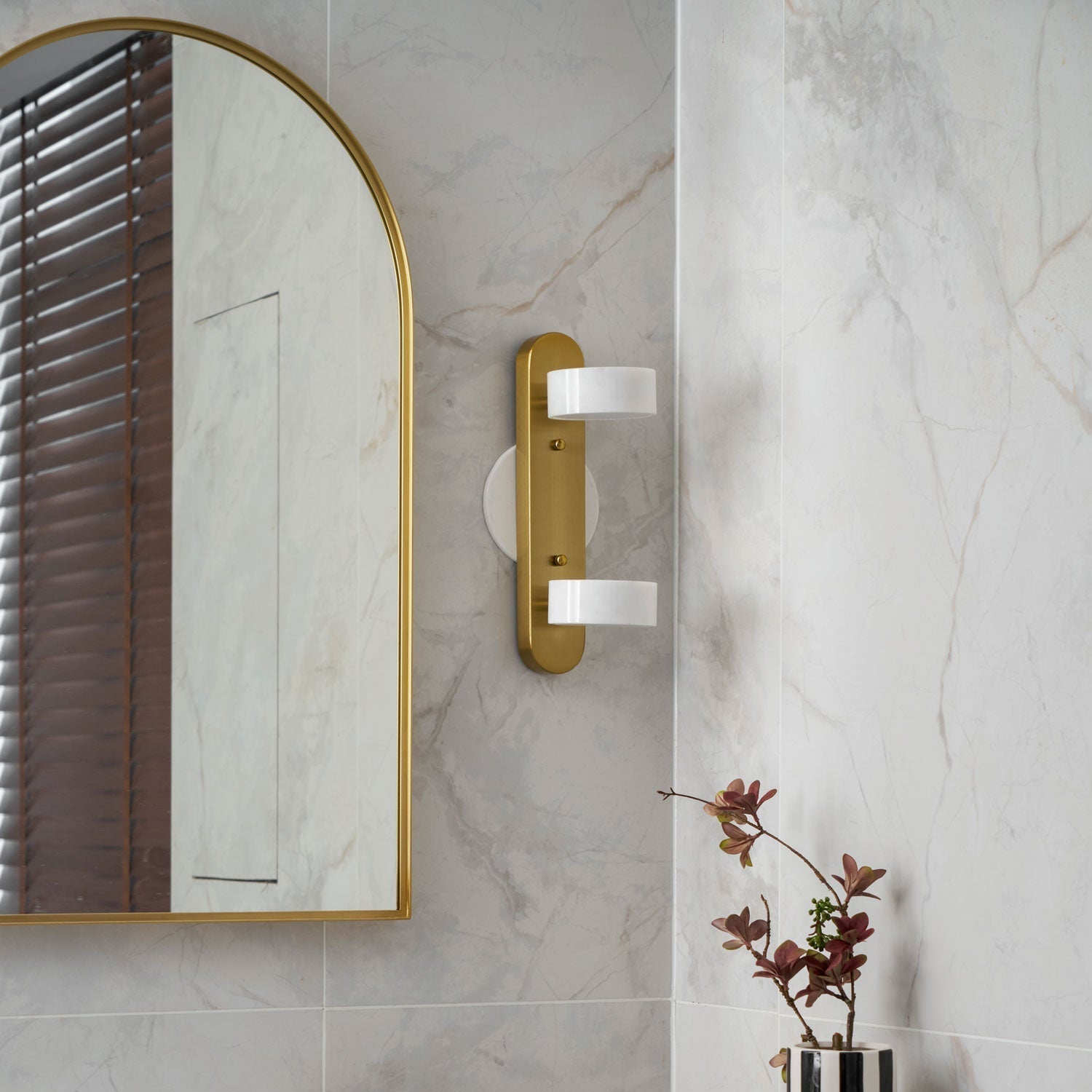 Meo Vamisy Wall Light
