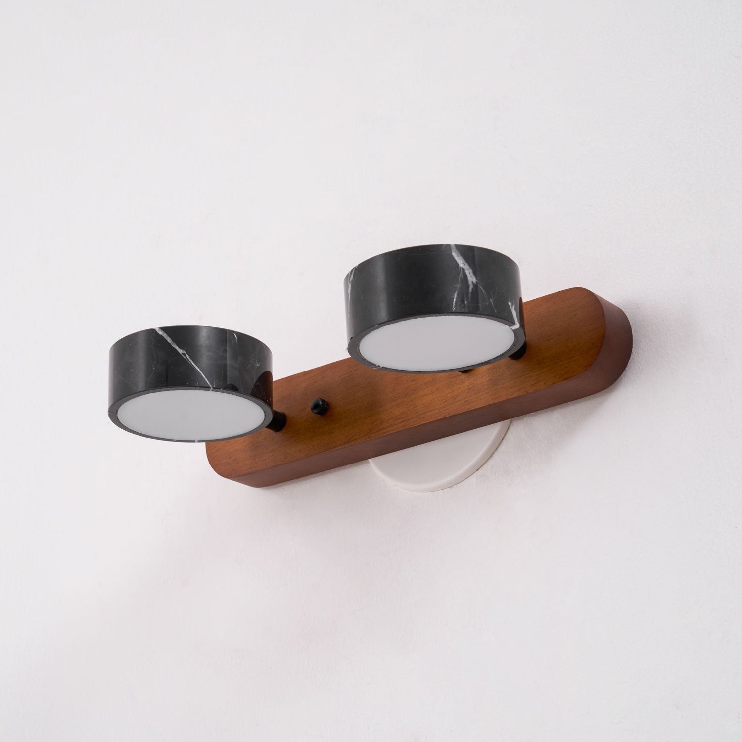 Meo Vamisy Wall Light