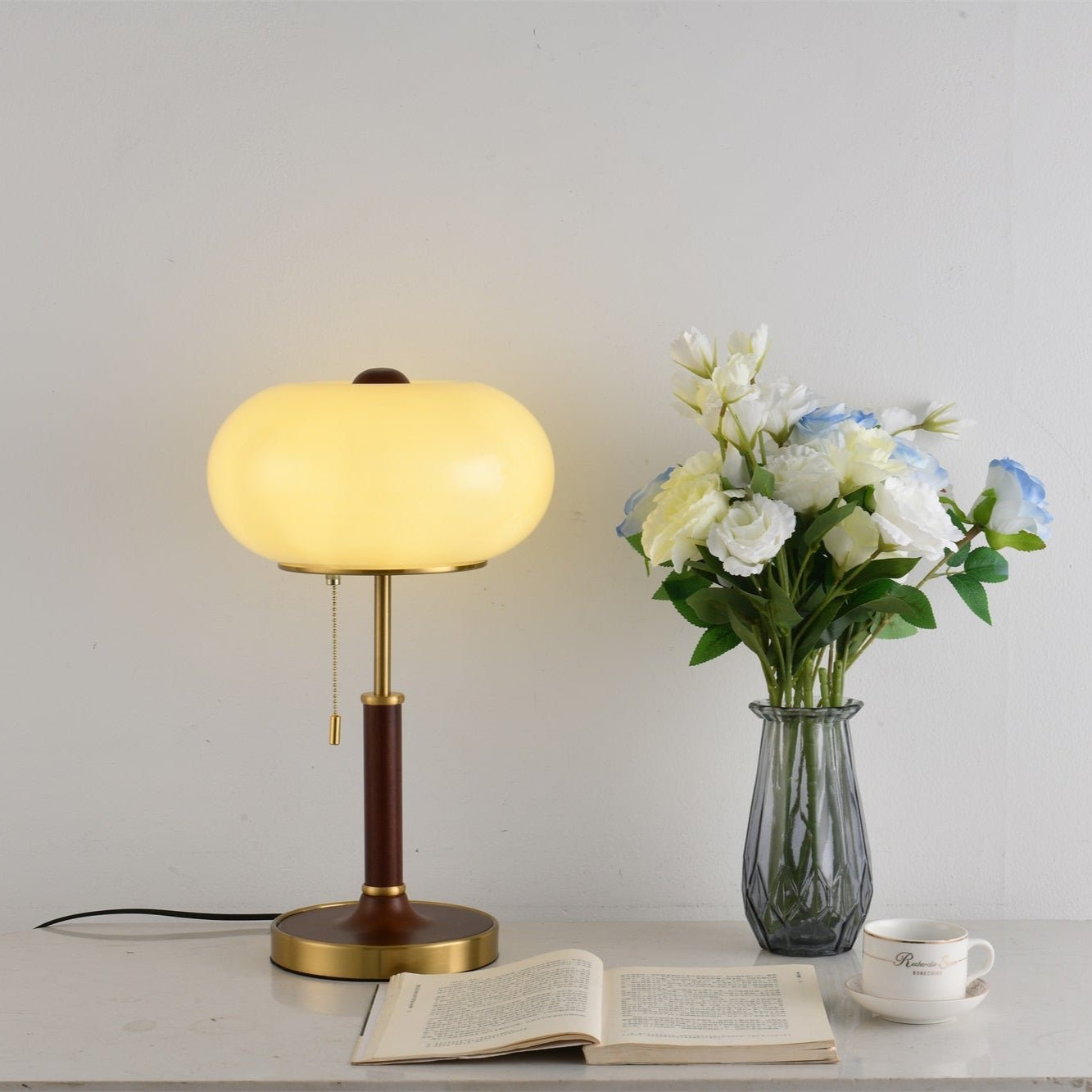 Domelora Table Lamp