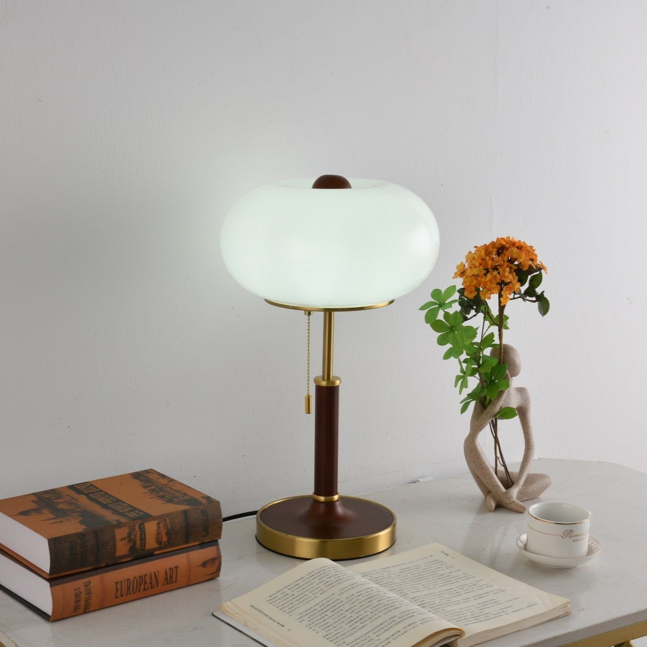 Domelora Table Lamp