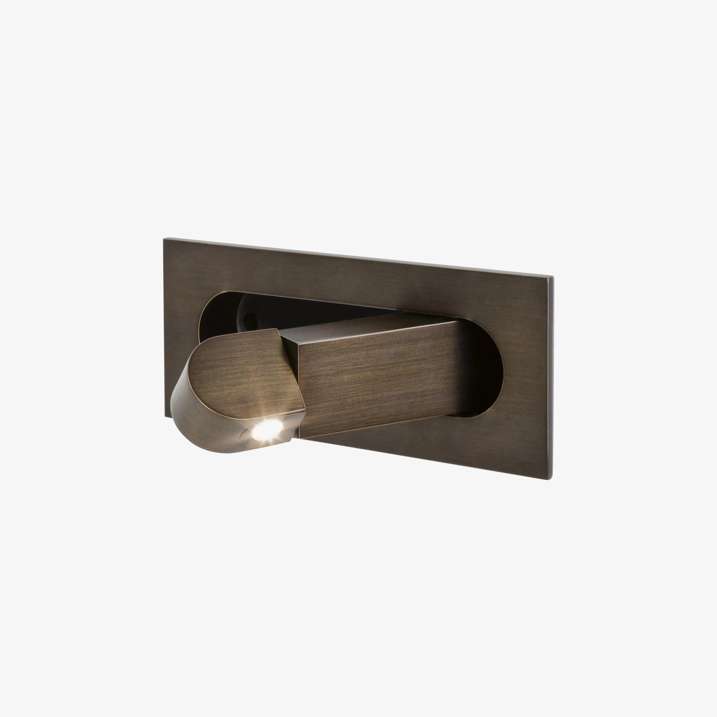 Lavlon Wall Light
