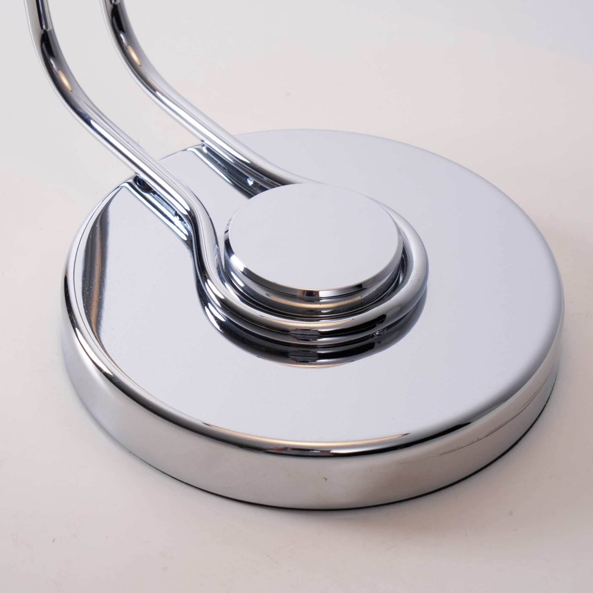 Domiscu Table Lamp