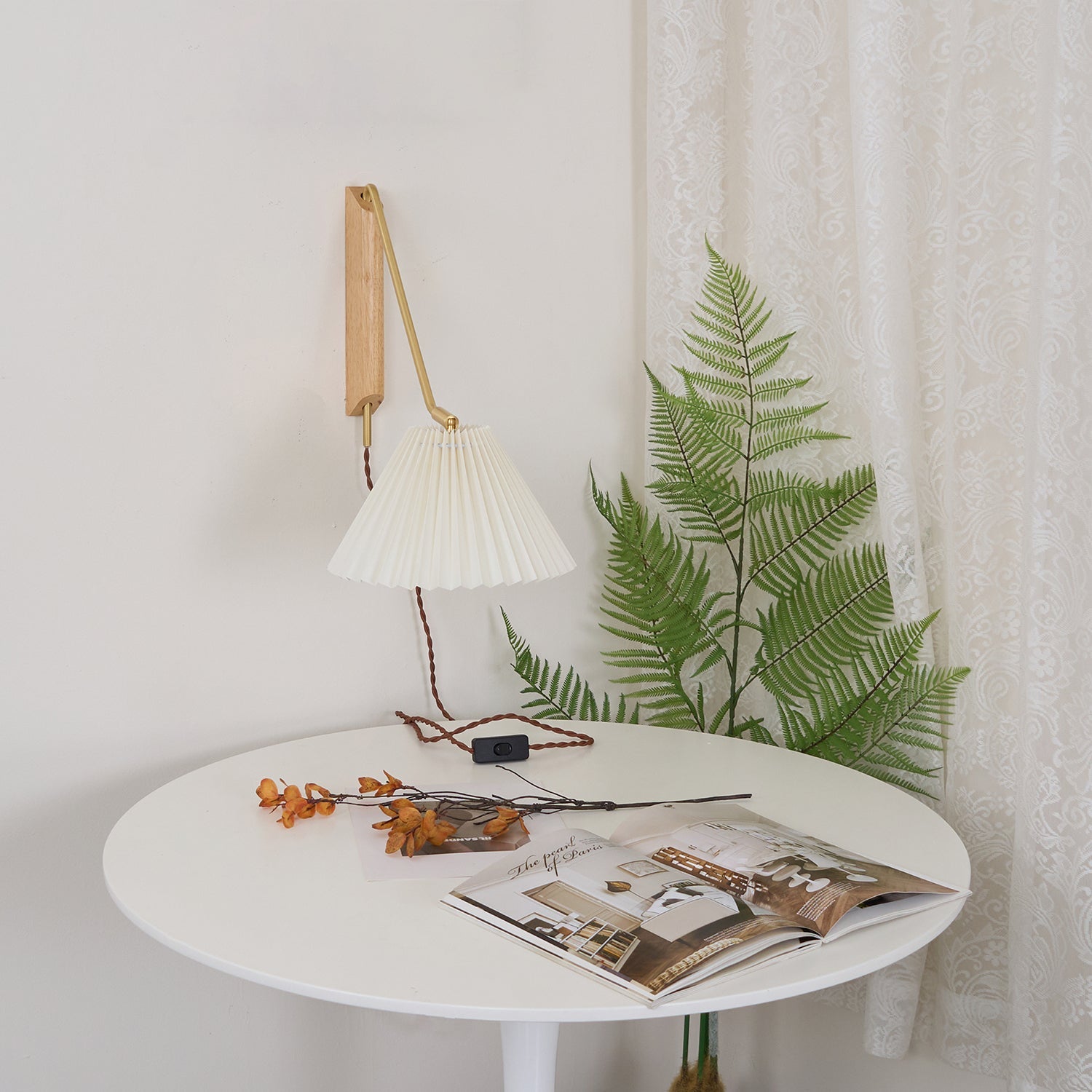 Klyzo Wall Light