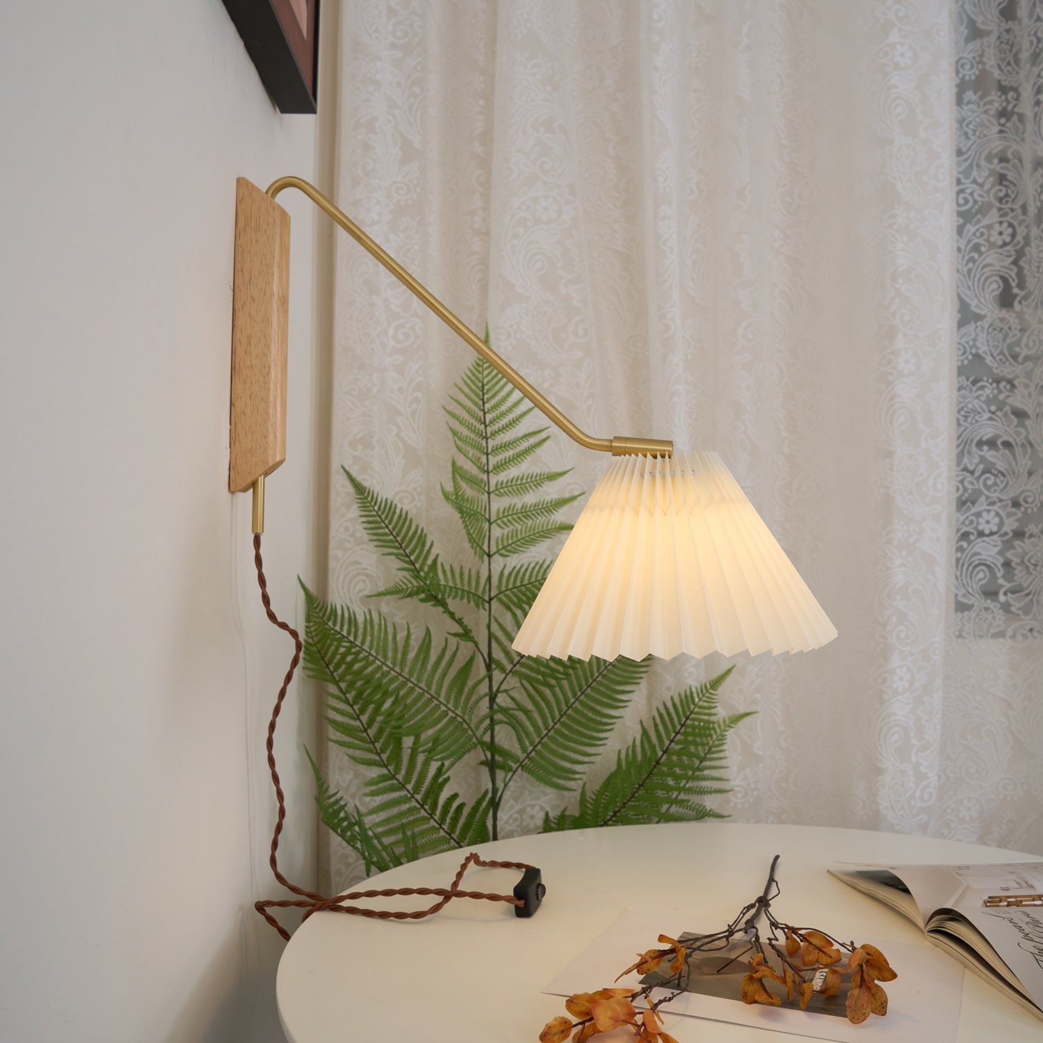 Klyzo Wall Light