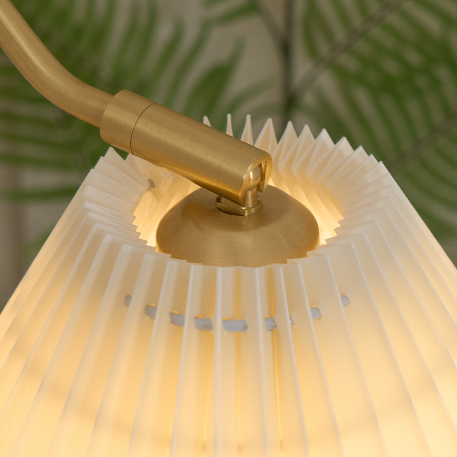 Klyzo Wall Light