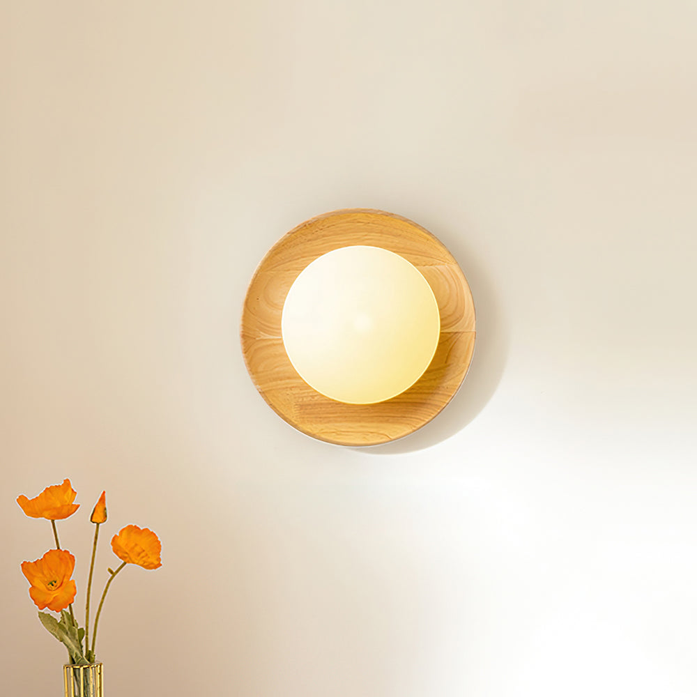 Wylcor Wooden Wall Light