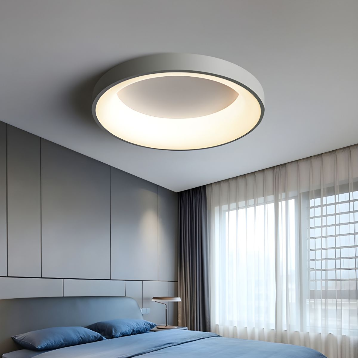 Ismon Ceiling Light