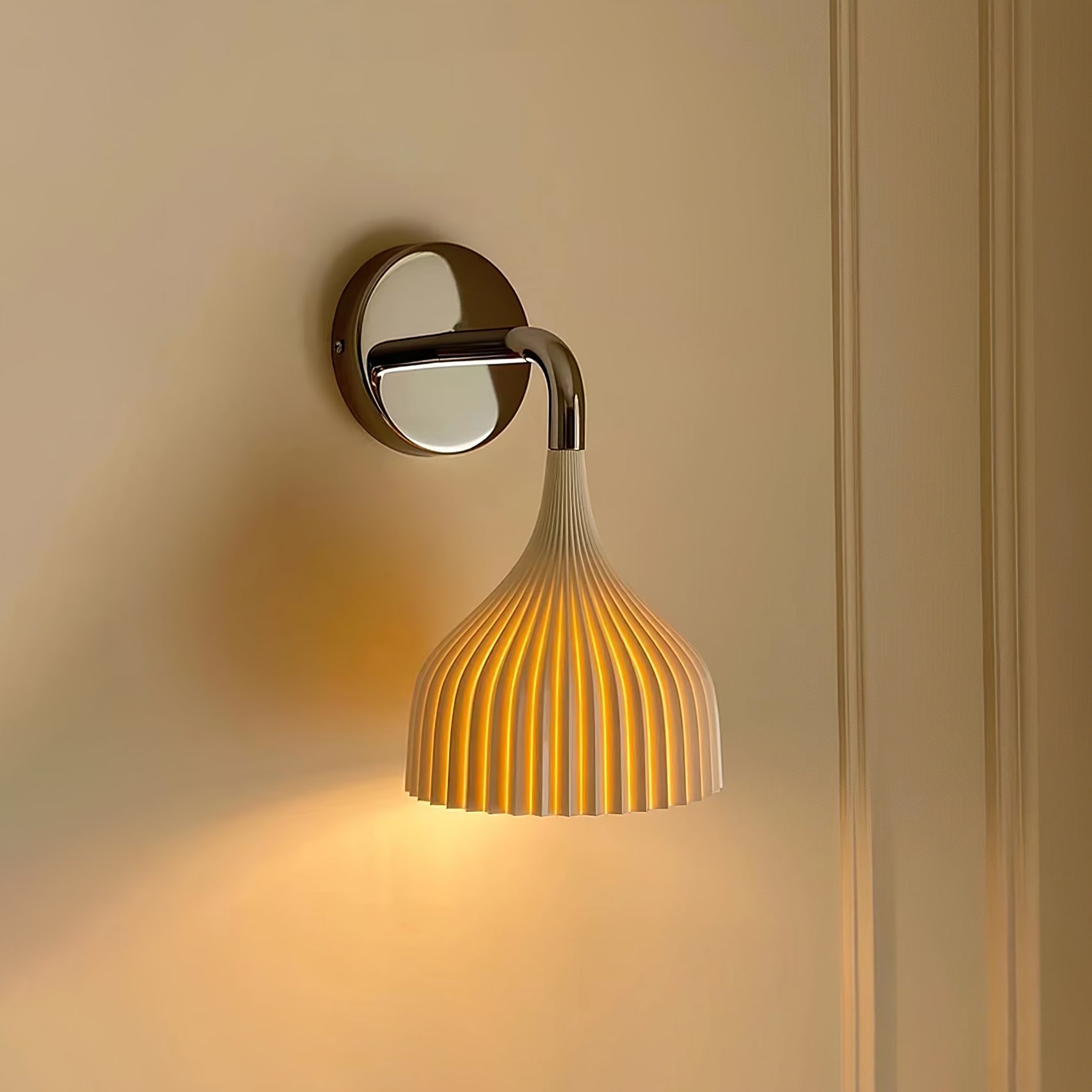 Elin Wall Light
