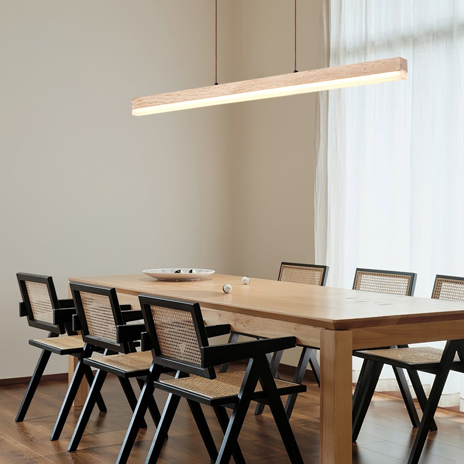 Emovyse Pendant Light