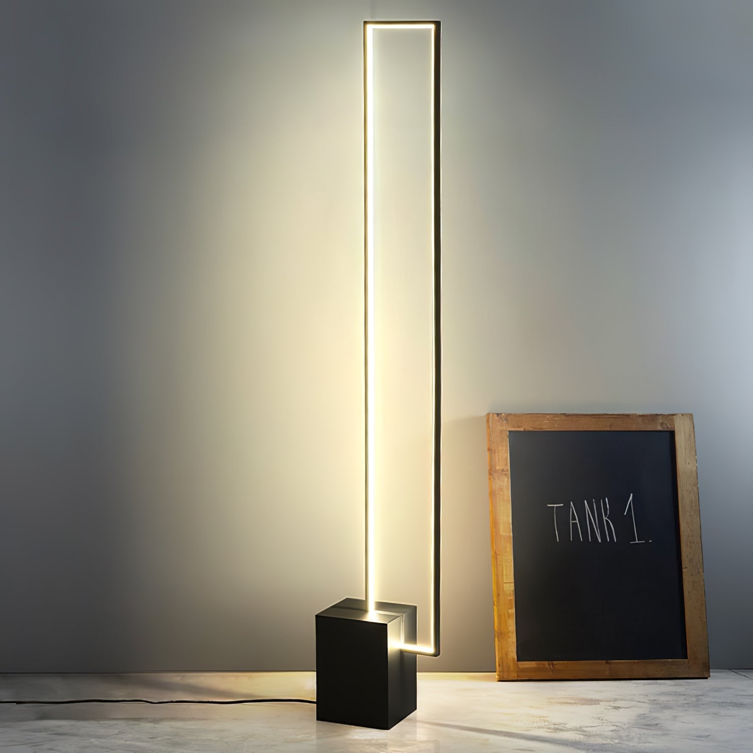 Voaren Floor Lamp