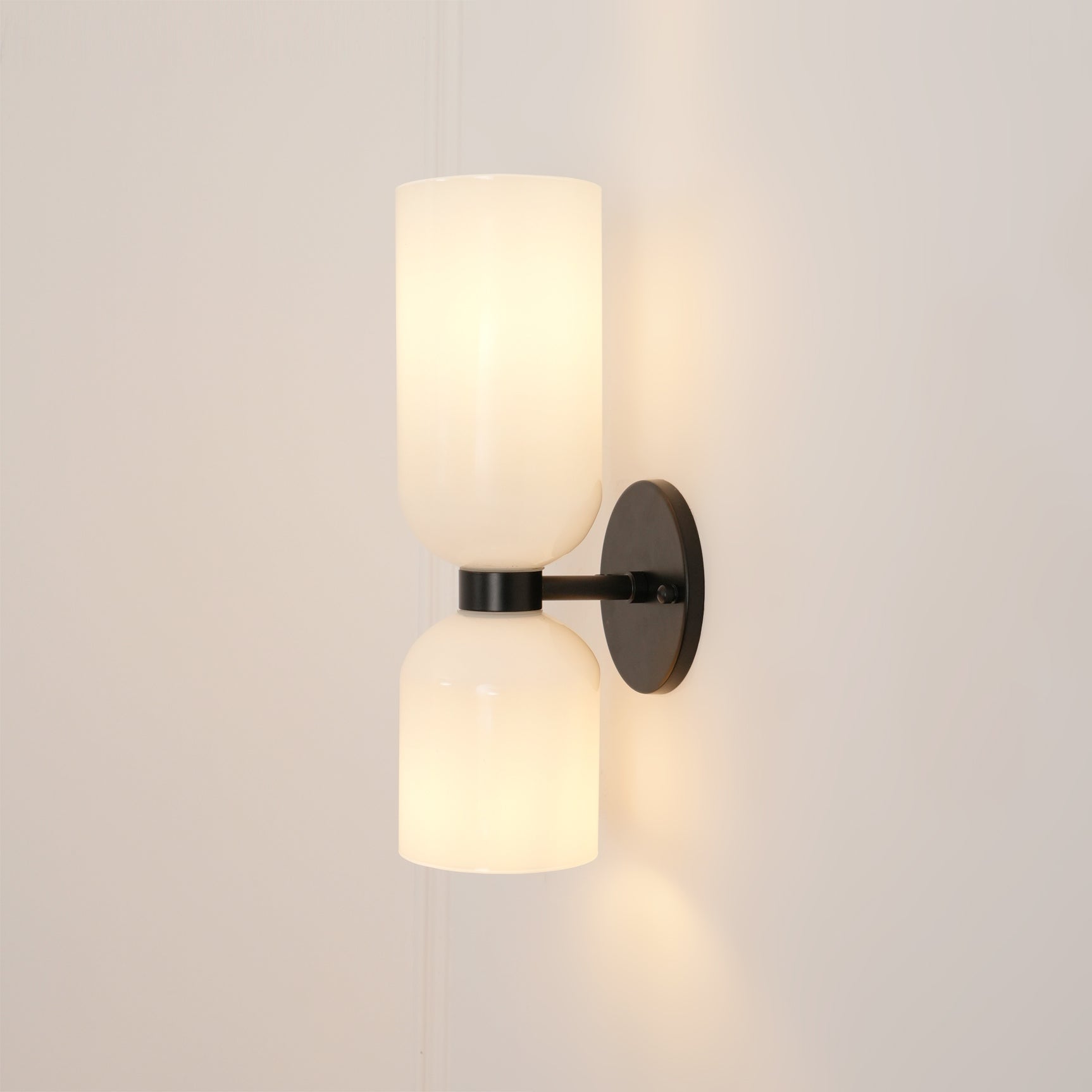 Gralor Wall Light