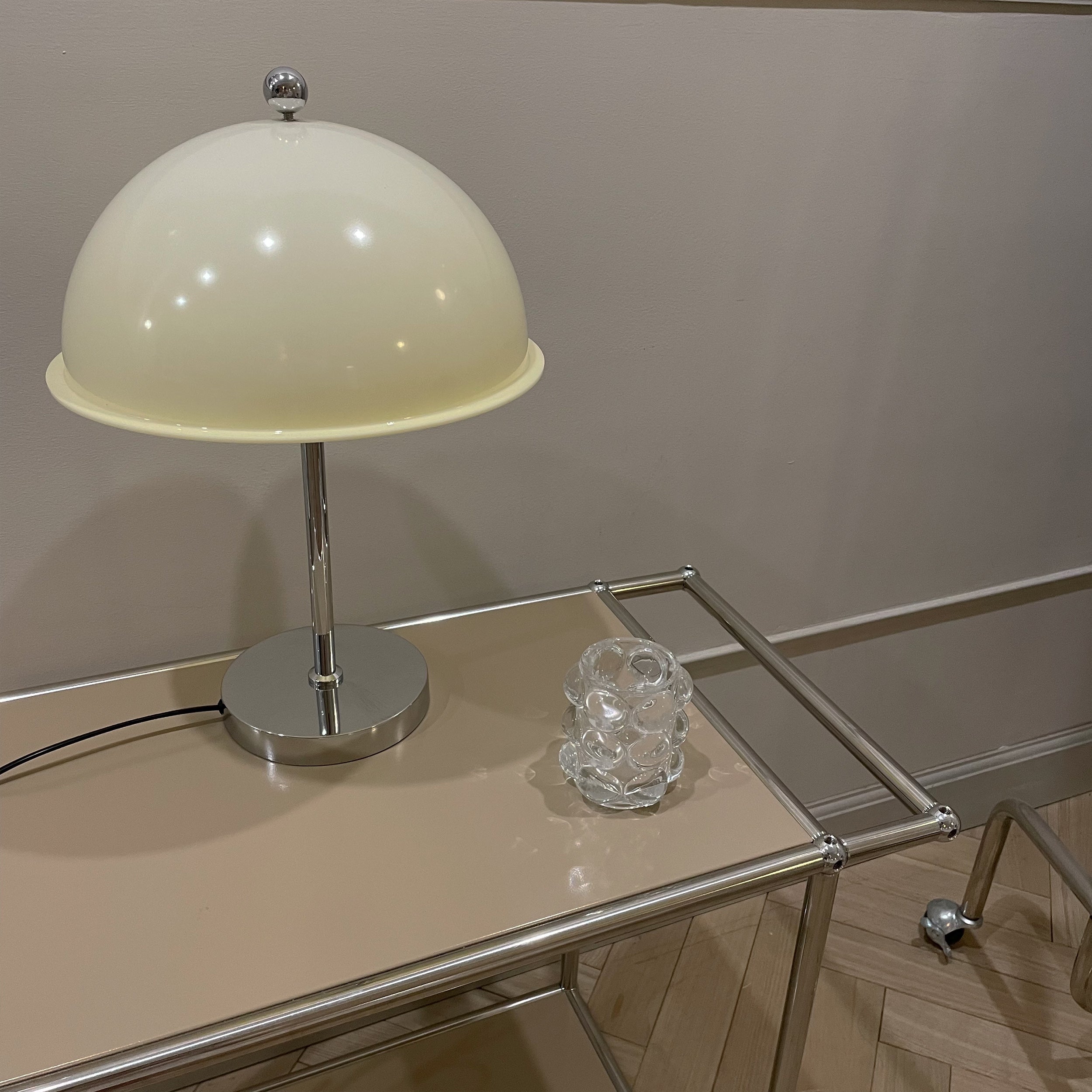 Wynnelio Table Lamp