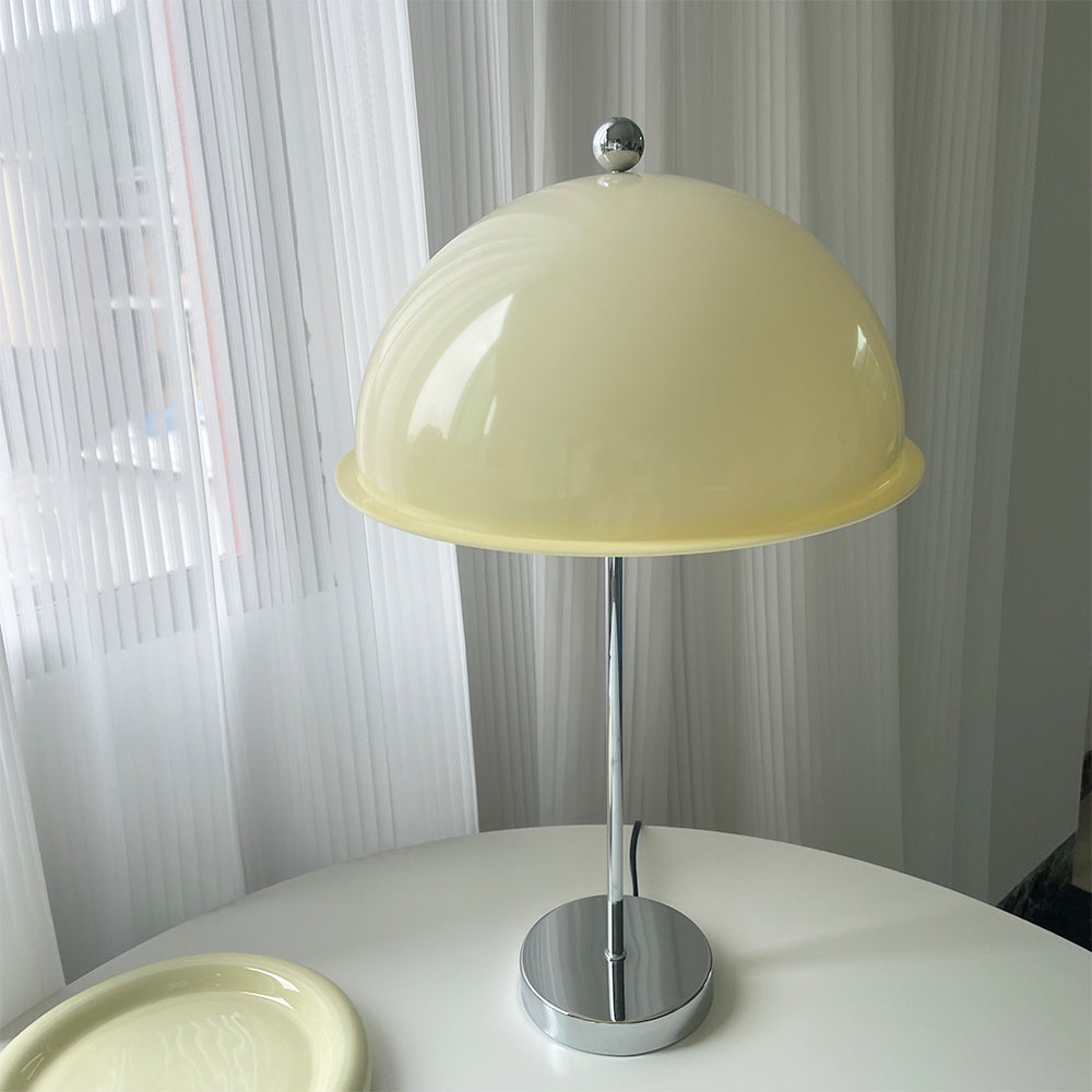 Wynnelio Table Lamp