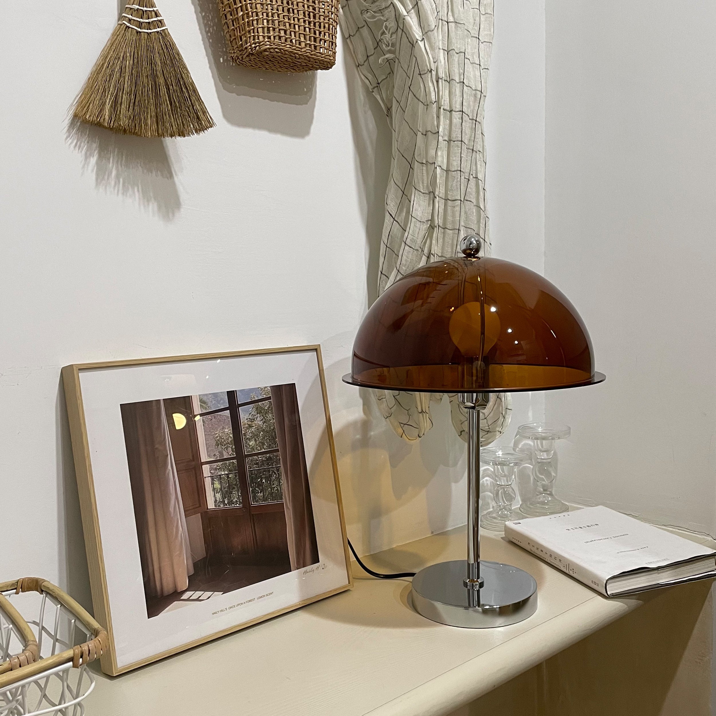 Wynnelio Table Lamp