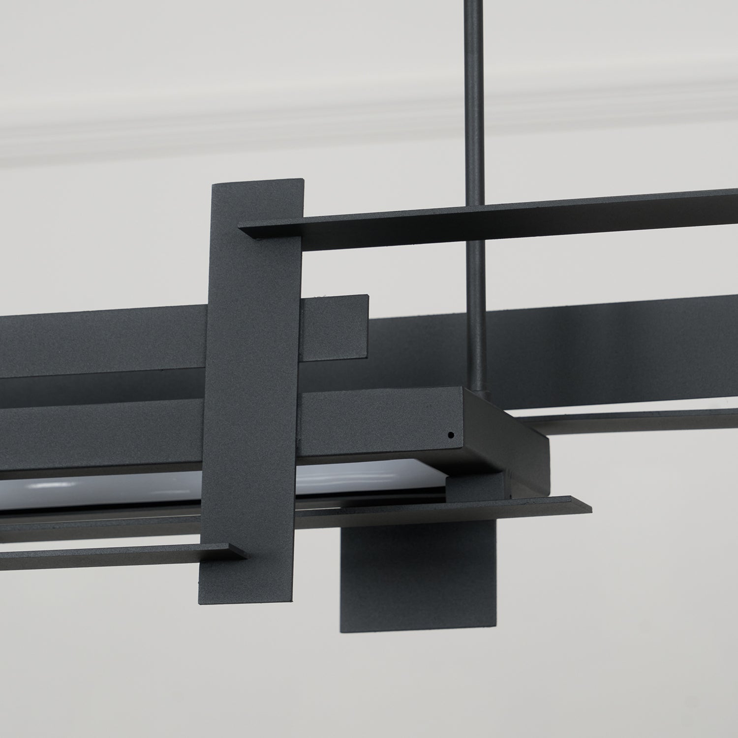 Eithinzo Pendant Light