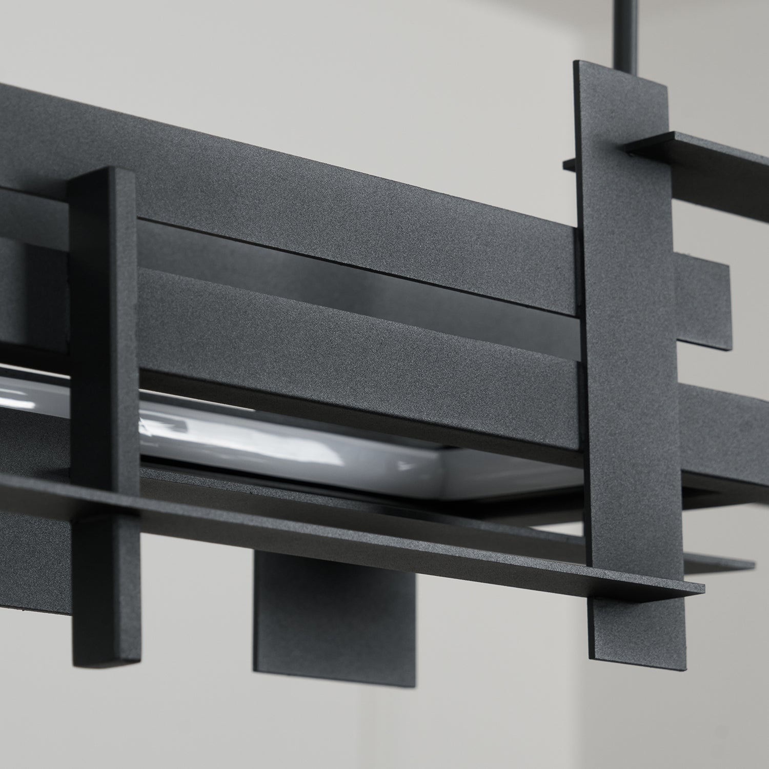 Eithinzo Pendant Light