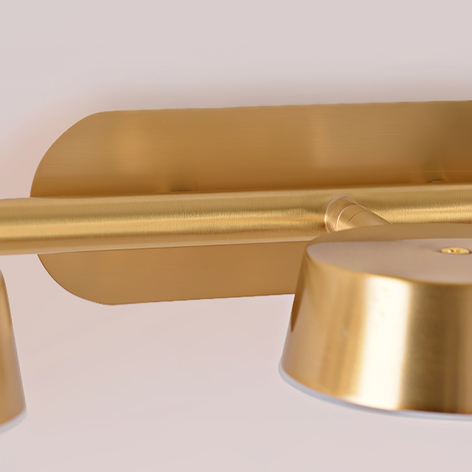 Oliven Wall Light
