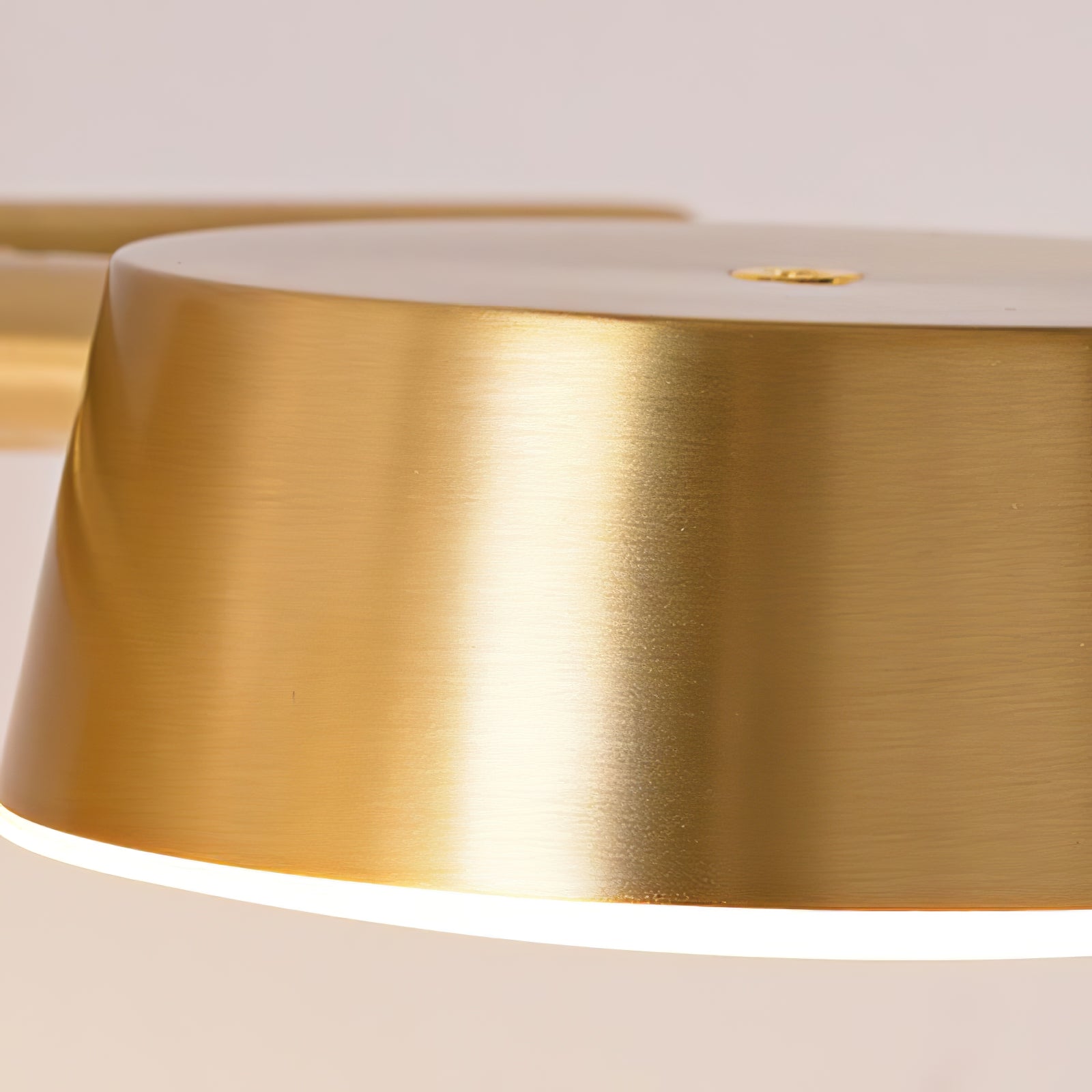 Oliven Wall Light