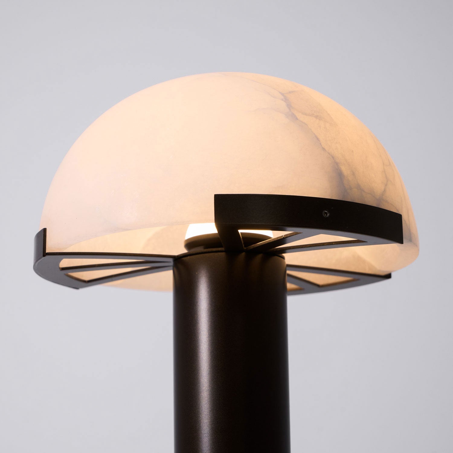 Colvani Alabaster Table Lamp