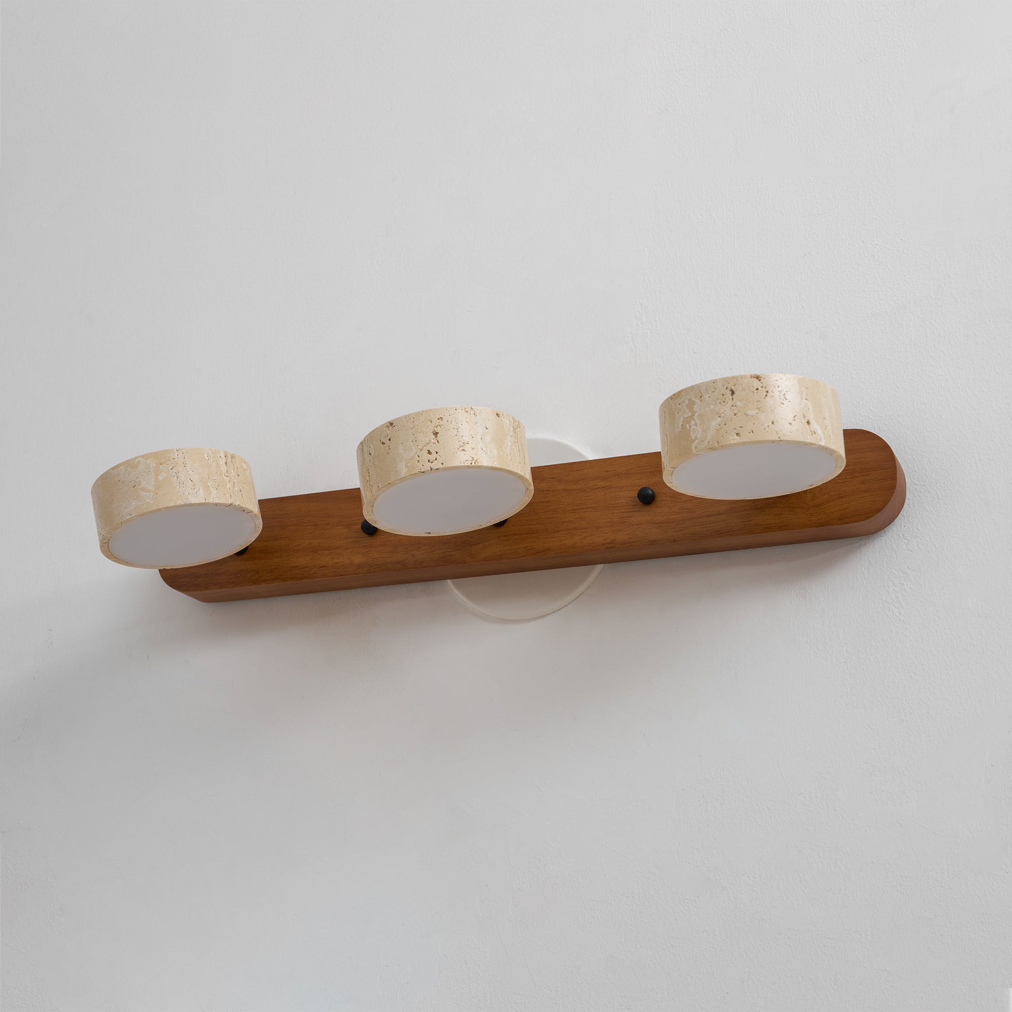 Thelton Modern Wall Light