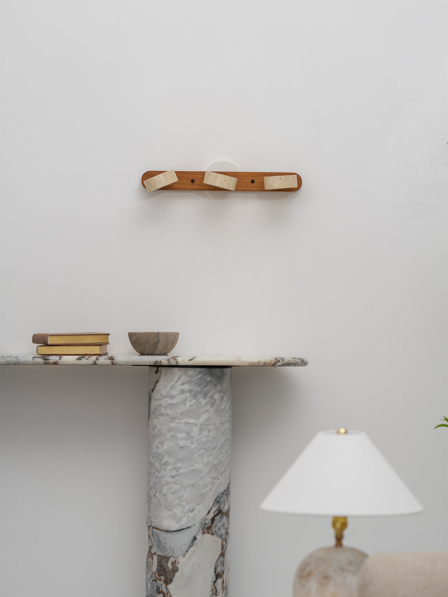 Thelton Modern Wall Light