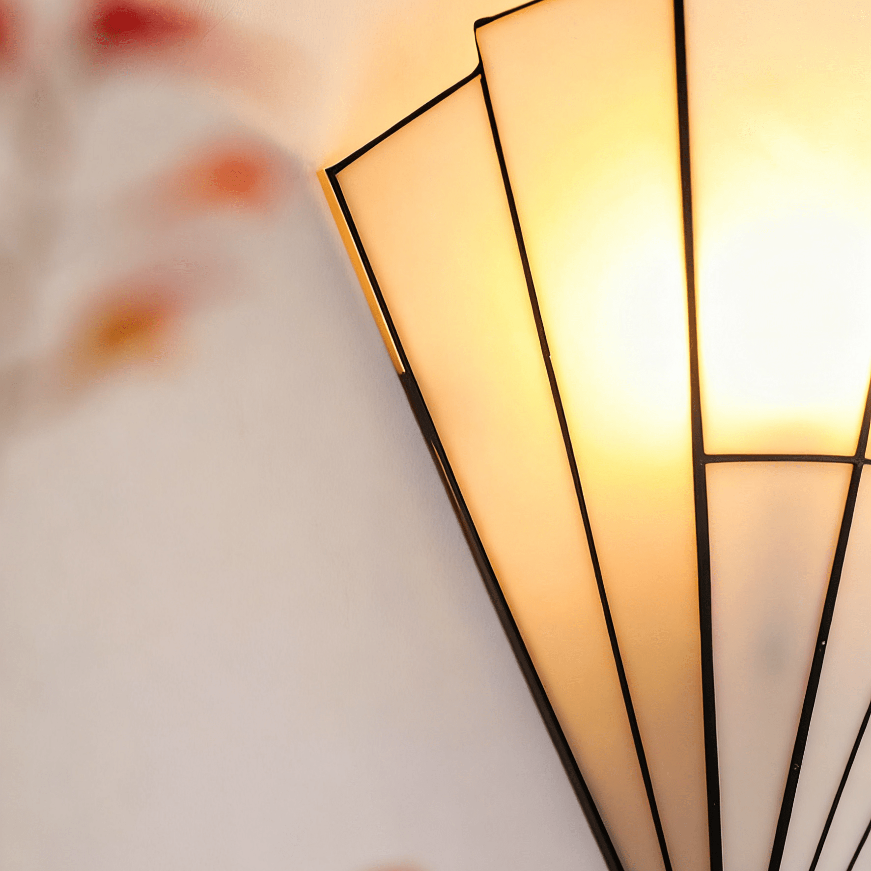 Delowe Wall Light